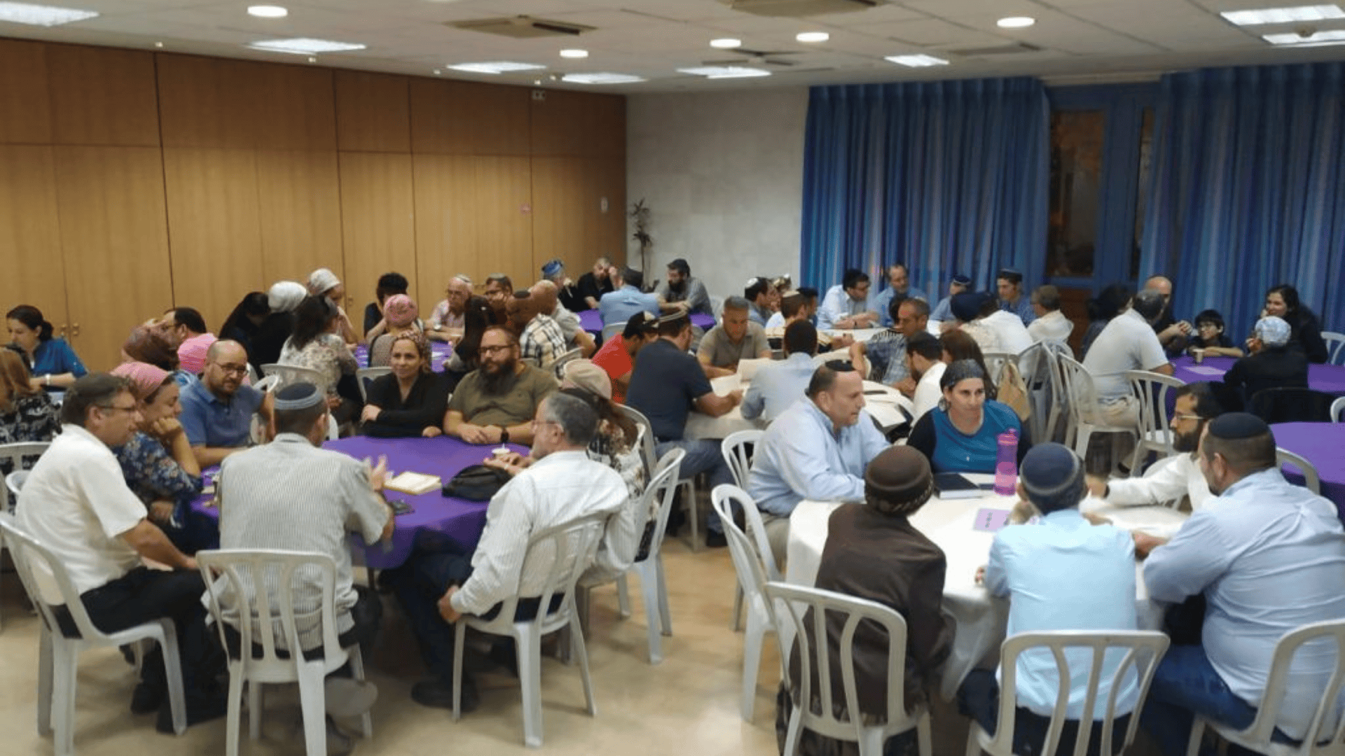 מעגלי שיח בנושא התבגרות